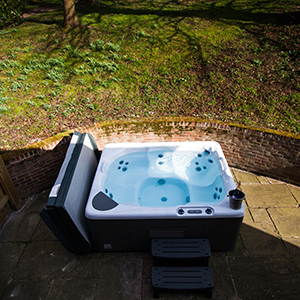 Hot tub removal services in Vancouver WA by Mike and Dad's Hauling